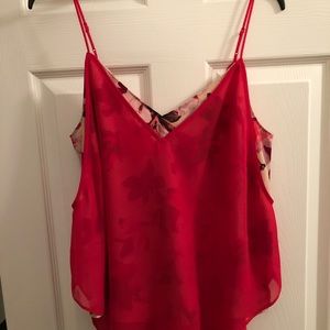 ⭐️ 2/$20 Floral Tank